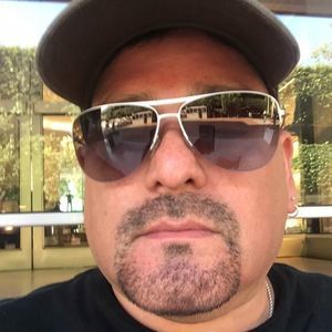 Meet your Posher, Leroy